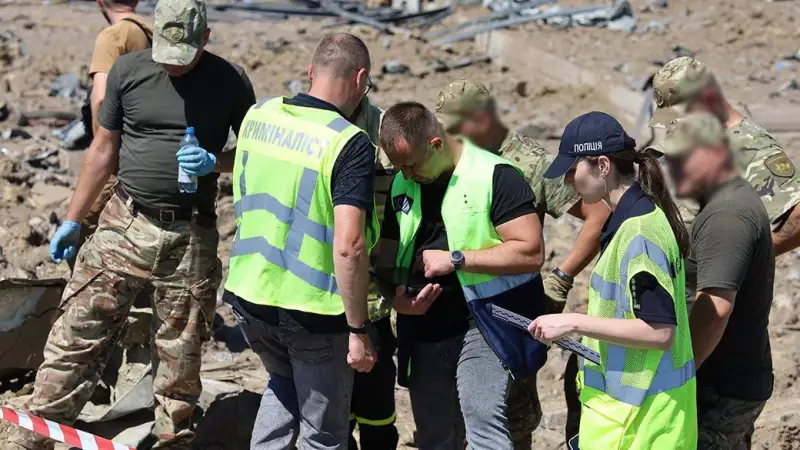 П’ятьом чоловікам оголосили підозри через незаконне виробництво вибухівки, що призвело до трагедії на Житомирщині