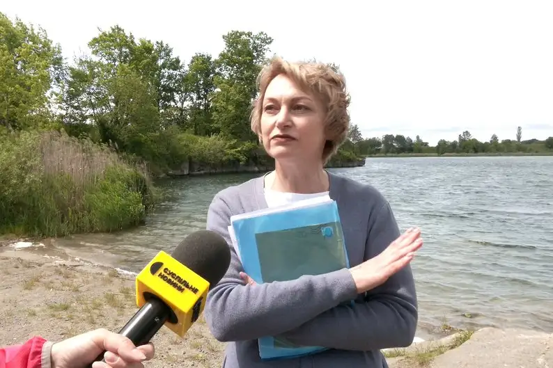 Жителі Малина протестують проти видобутку щебеню на місці затопленого кар’єру “Калюжа”